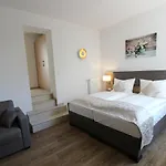Adler 3* באד פרידריכסהל
